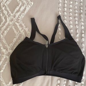 Knockout Maximum Support Front-Close Sport Bra